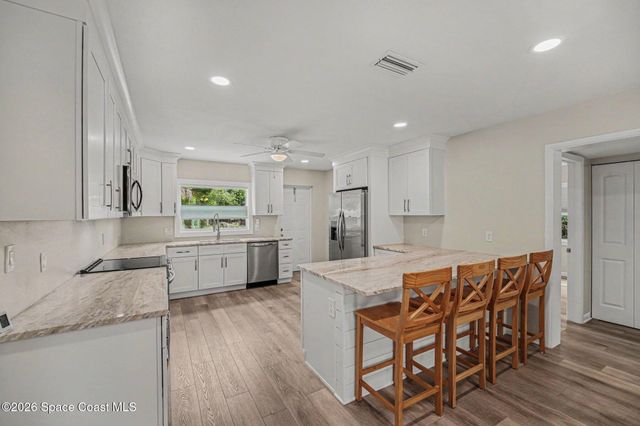 20 Hardee Circle N, Rockledge, FL 32955