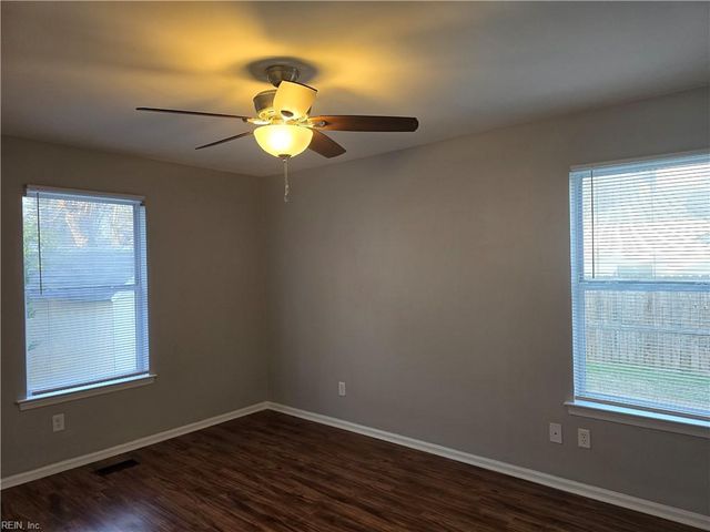 4563 Shoshone CT, Norfolk, VA 23513