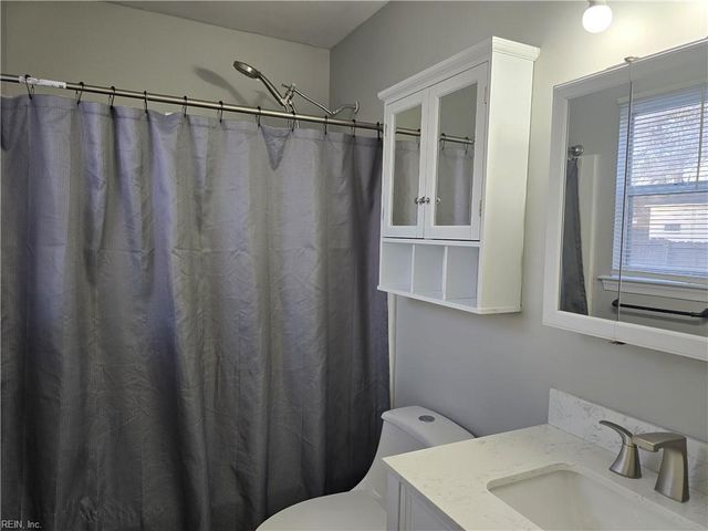 4563 Shoshone CT, Norfolk, VA 23513