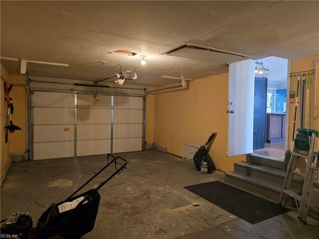 4563 Shoshone CT, Norfolk, VA 23513