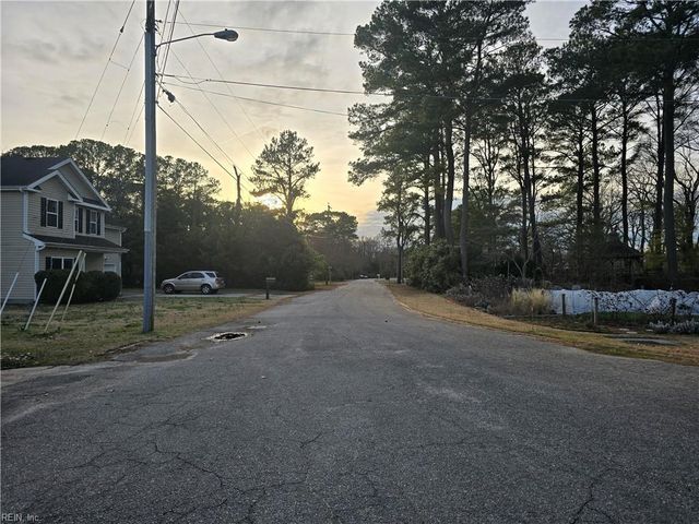 4563 Shoshone CT, Norfolk, VA 23513