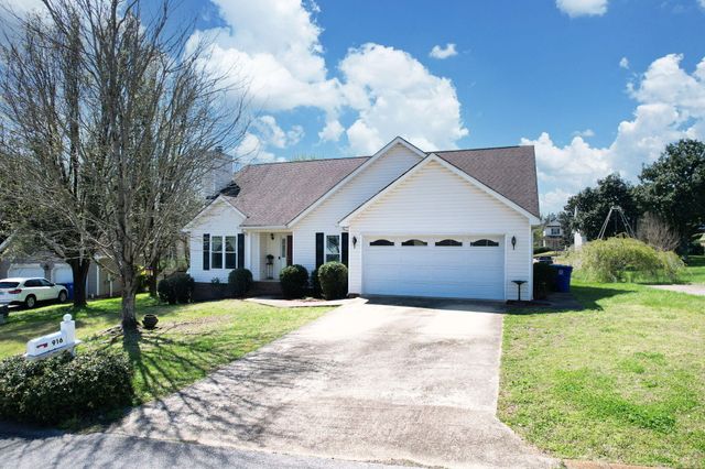 916 Canebreak Drive, Chattanooga, TN 37415