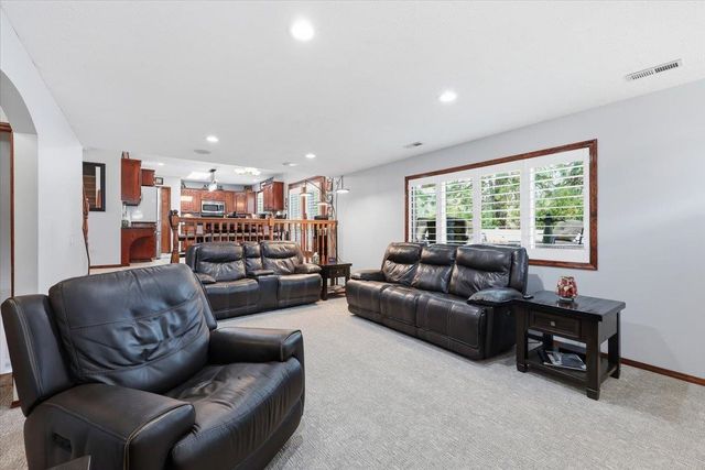 8310 N Forest Ct, Spokane, WA 99208