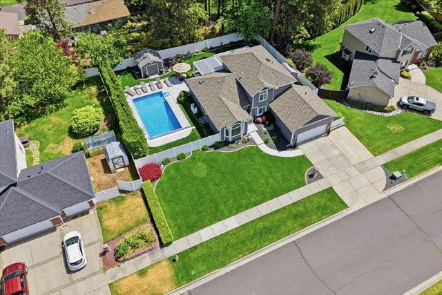 8310 N Forest Ct, Spokane, WA 99208