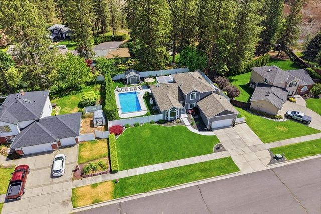 8310 N Forest Ct, Spokane, WA 99208
