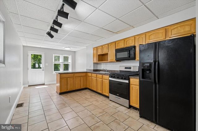 431 IROQUOIS ST, Essington, PA 19029