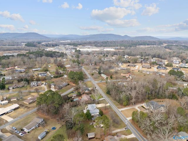 2006 County Park Road, Scottsboro, AL 35769