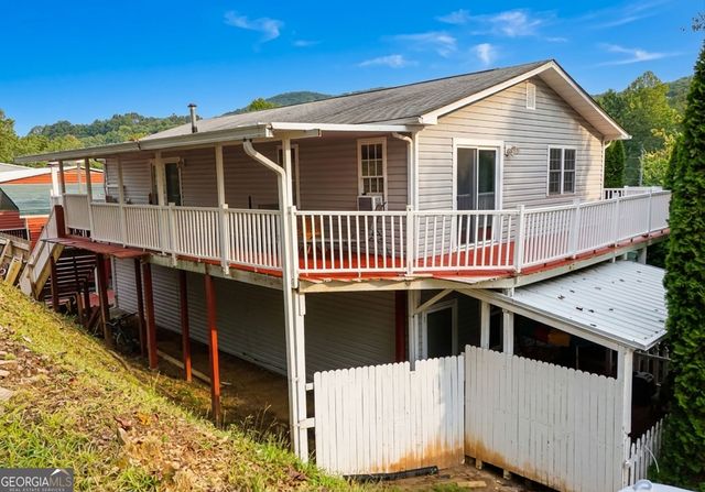 501 Sunnyside Shores Road, Hiawassee, GA 30546