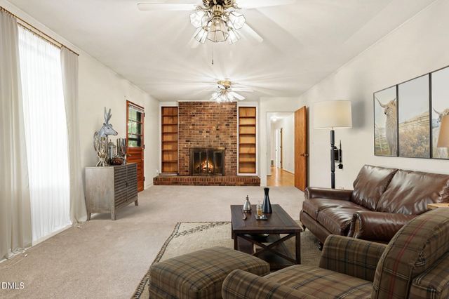1025 Warren Avenue, Cary, NC 27511