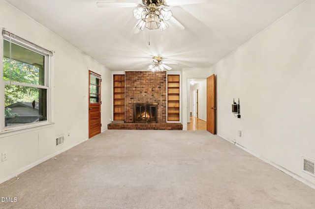 1025 Warren Avenue, Cary, NC 27511