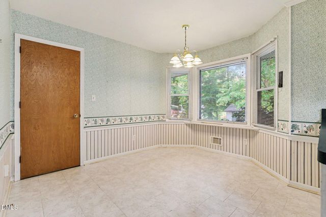 1025 Warren Avenue, Cary, NC 27511