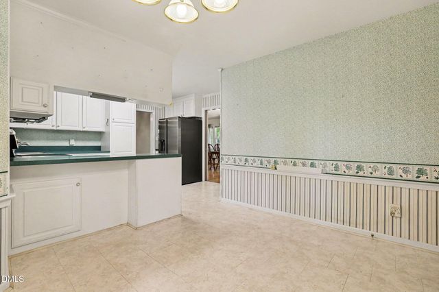 1025 Warren Avenue, Cary, NC 27511