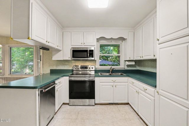 1025 Warren Avenue, Cary, NC 27511