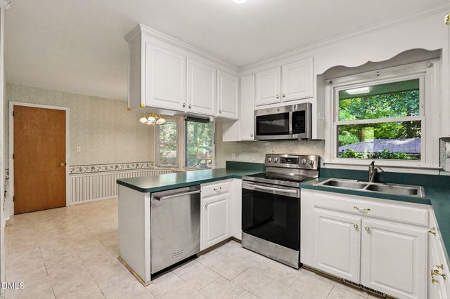 1025 Warren Avenue, Cary, NC 27511