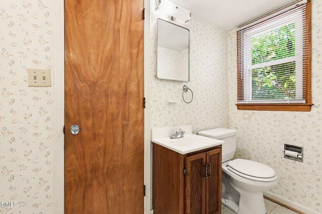 1025 Warren Avenue, Cary, NC 27511