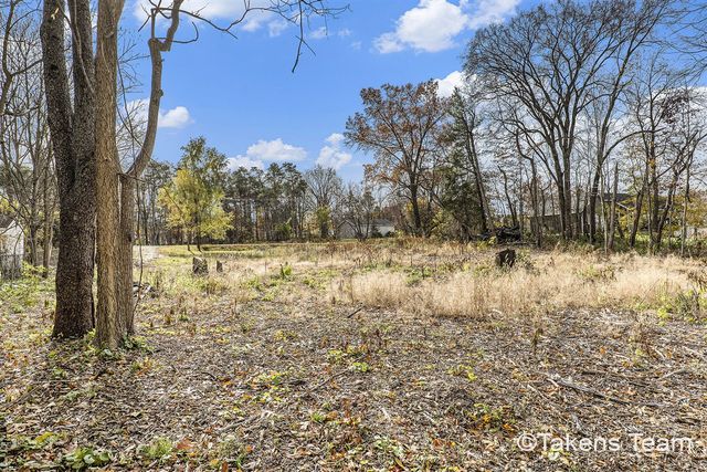 2729 138th Avenue, Dorr, MI 49323