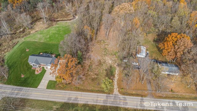 2729 138th Avenue, Dorr, MI 49323