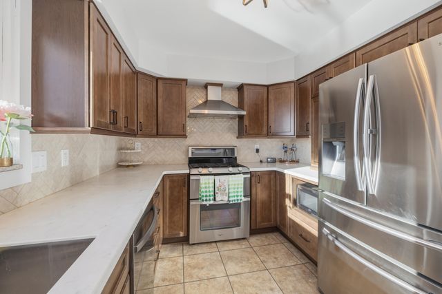 34665 Esper Drive, Sterling Heights, MI 48312