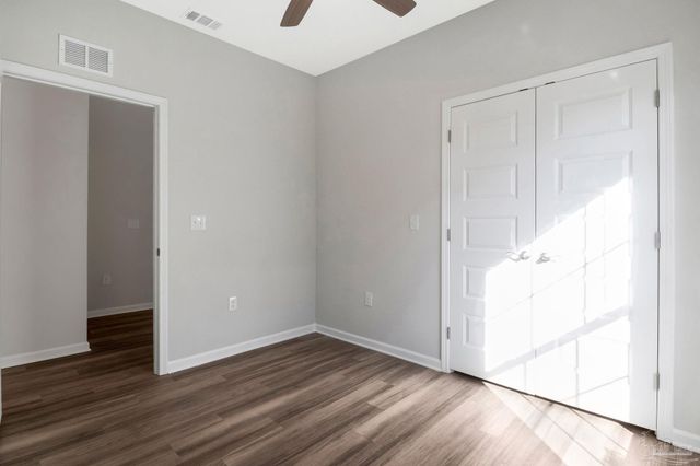 1105 W Gonzales St, Pensacola, FL 32501