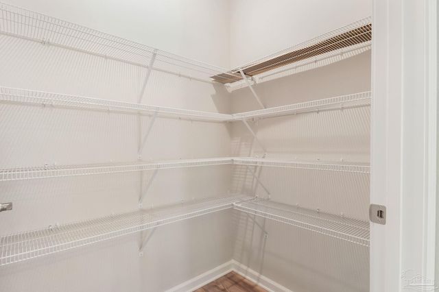 1105 W Gonzales St, Pensacola, FL 32501