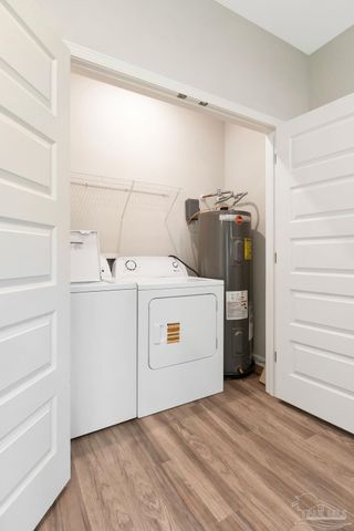 1105 W Gonzales St, Pensacola, FL 32501