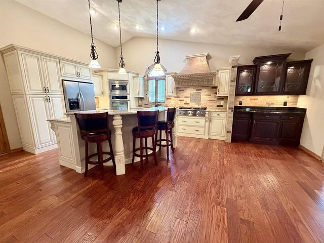2716 Twelve Oaks Drive, Milton, WI 53563