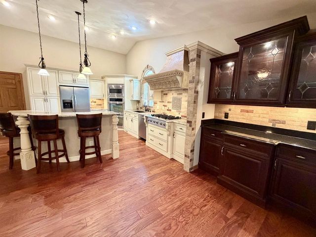 2716 Twelve Oaks Drive, Milton, WI 53563