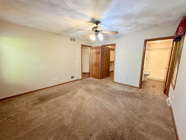 2716 Twelve Oaks Drive, Milton, WI 53563