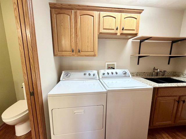 2716 Twelve Oaks Drive, Milton, WI 53563