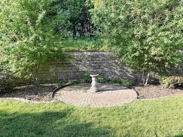 2716 Twelve Oaks Drive, Milton, WI 53563