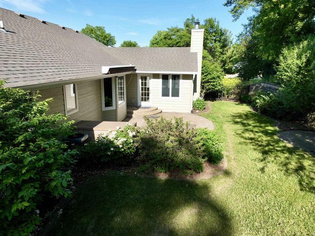2716 Twelve Oaks Drive, Milton, WI 53563