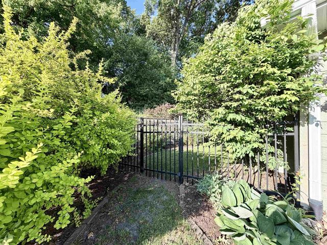 2716 Twelve Oaks Drive, Milton, WI 53563
