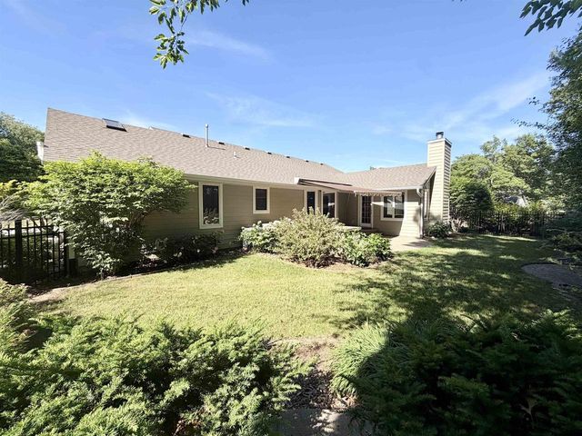 2716 Twelve Oaks Drive, Milton, WI 53563