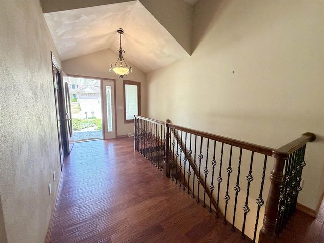 2716 Twelve Oaks Drive, Milton, WI 53563