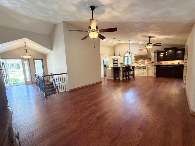 2716 Twelve Oaks Drive, Milton, WI 53563