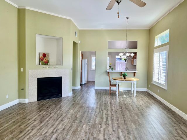 4752 W Fremont, Fresno, CA 93722