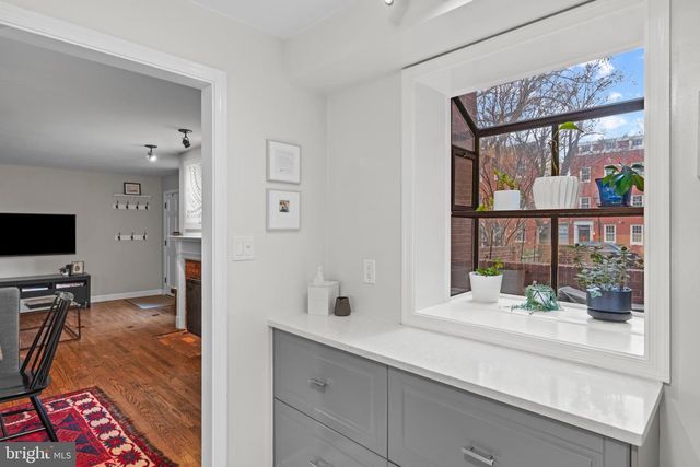 132 W LEE ST, Baltimore, MD 21201