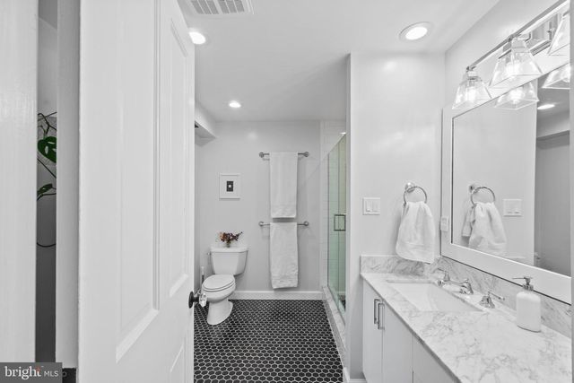 132 W LEE ST, Baltimore, MD 21201