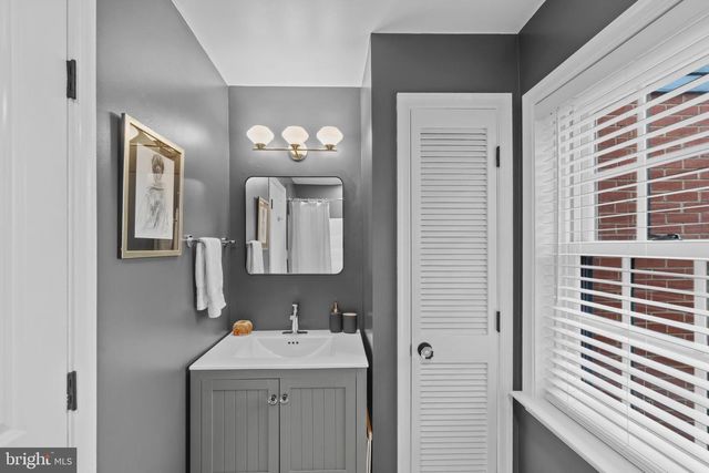 132 W LEE ST, Baltimore, MD 21201