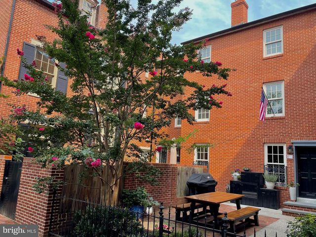 132 W LEE ST, Baltimore, MD 21201