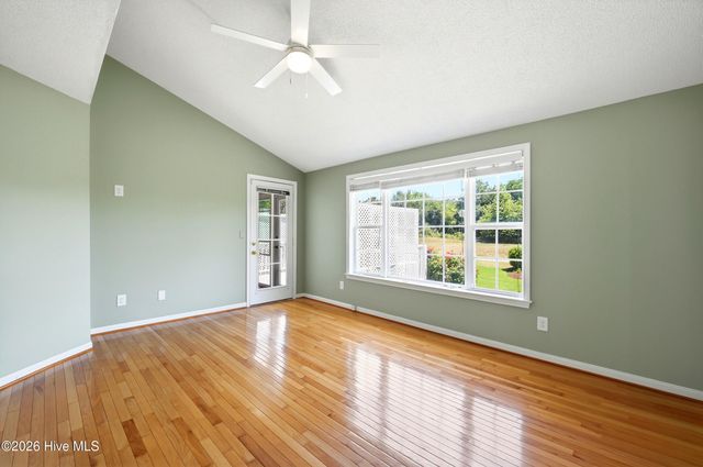 702 Tiara Drive, Wilmington, NC 28412