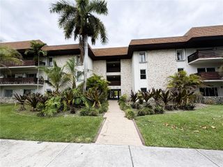 7483 SW 82nd St A102, Miami, FL 33143