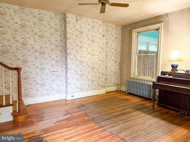 627 EDISON AVE, Philadelphia, PA 19116