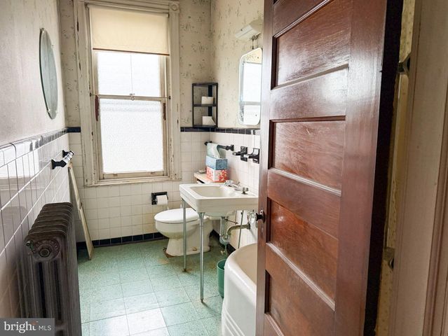 627 EDISON AVE, Philadelphia, PA 19116