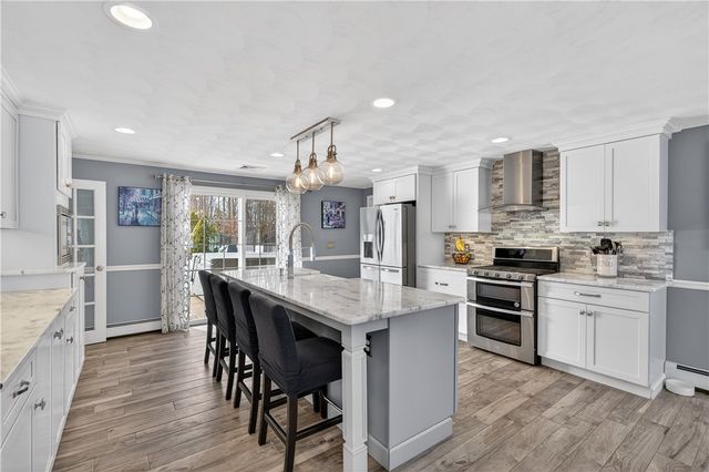 4 Nicole Lane, Johnston, RI 02919