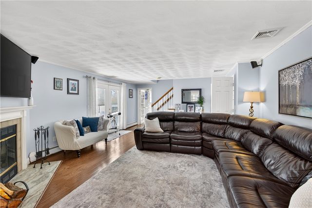 4 Nicole Lane, Johnston, RI 02919