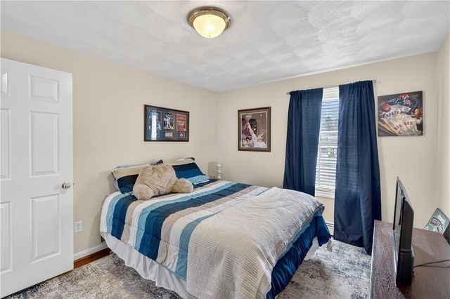 4 Nicole Lane, Johnston, RI 02919