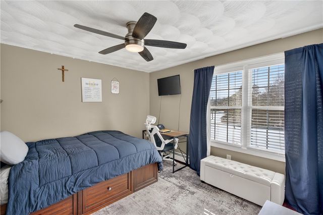 4 Nicole Lane, Johnston, RI 02919