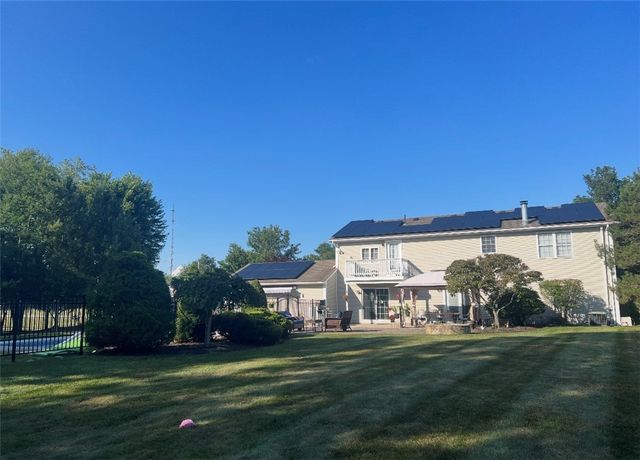 4 Nicole Lane, Johnston, RI 02919