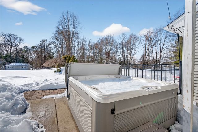 4 Nicole Lane, Johnston, RI 02919